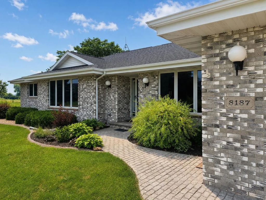 8187 Lehrer Lane, NEENAH