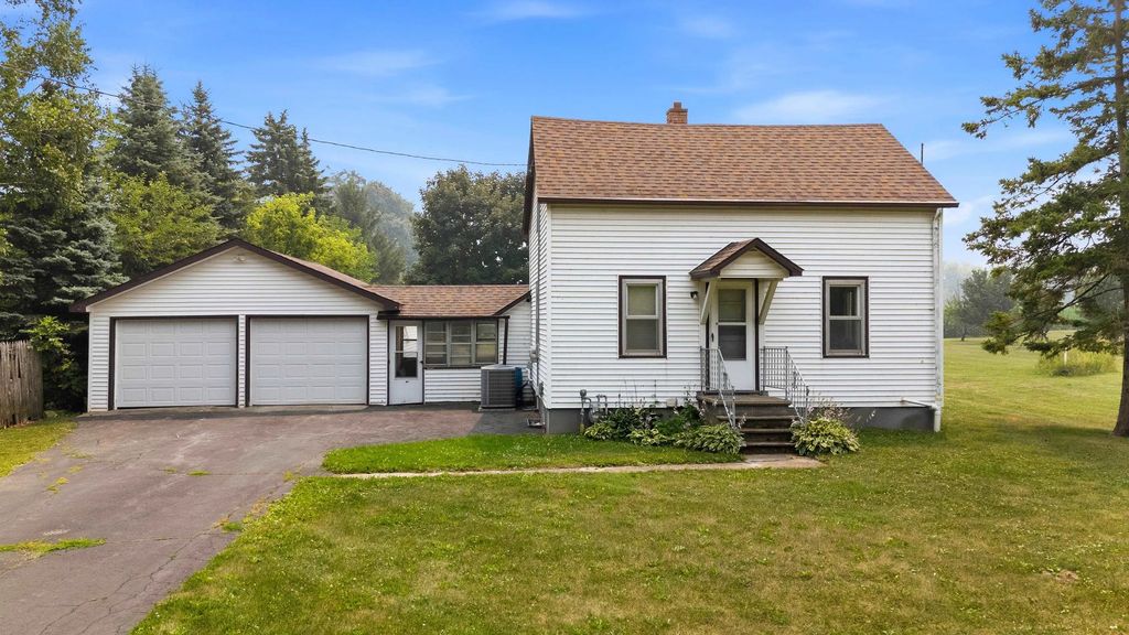 1041 Black Wolf Avenue, OSHKOSH