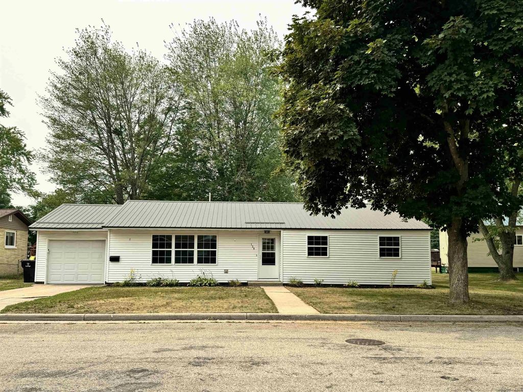 139 N Wood Avenue, PESHTIGO