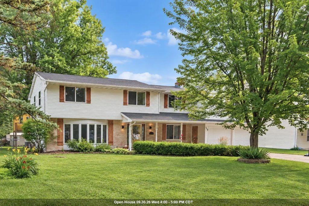 559 Hilltop Drive, GREEN BAY