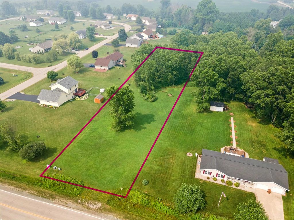 865 County Road J 2, LITTLE SUAMICO