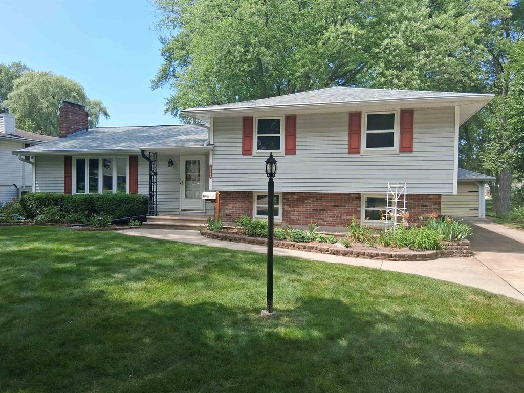 1232 Driftwood Drive, DE PERE