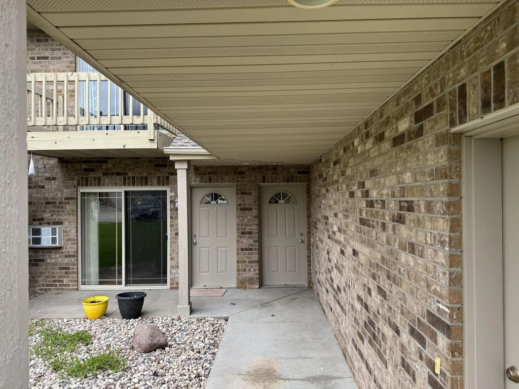 3321 N Casaloma Drive 65, APPLETON