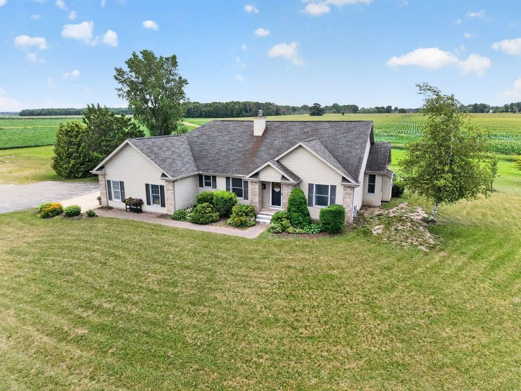 7265 County Rd D, OMRO