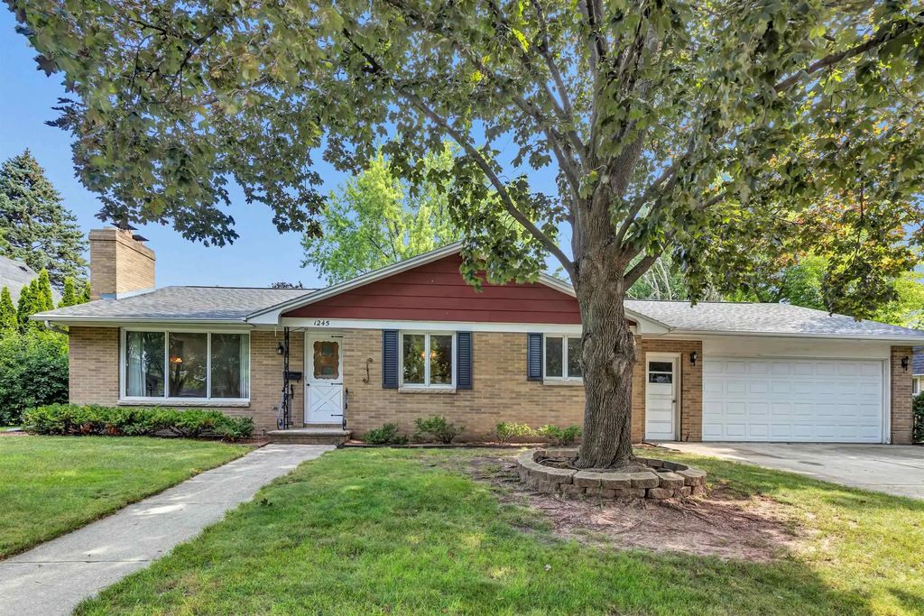 1245 Smith Street, GREEN BAY