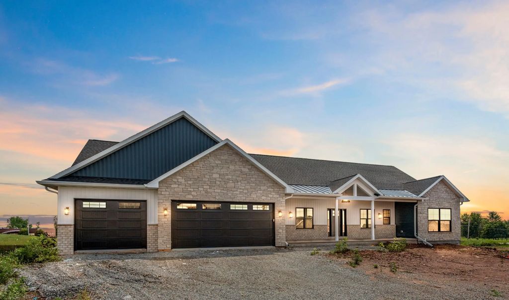 N1282 Meadow Park Drive, GREENVILLE