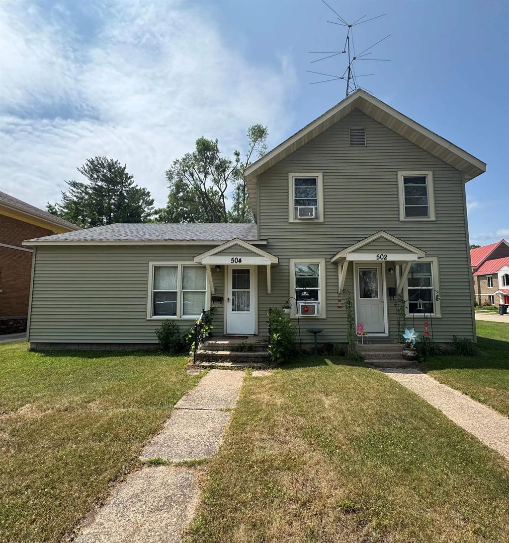 502 Jefferson Street, WAUPACA
