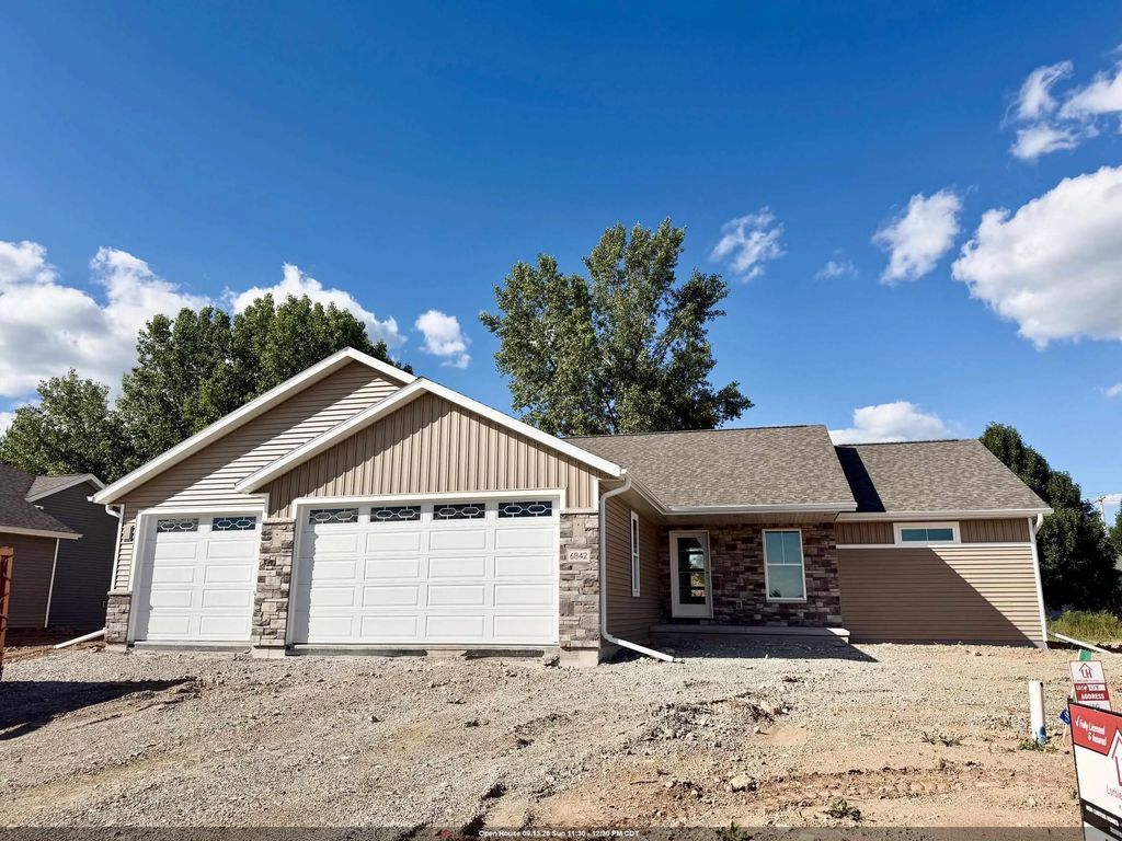 W6842 Mcallister Circle, GREENVILLE
