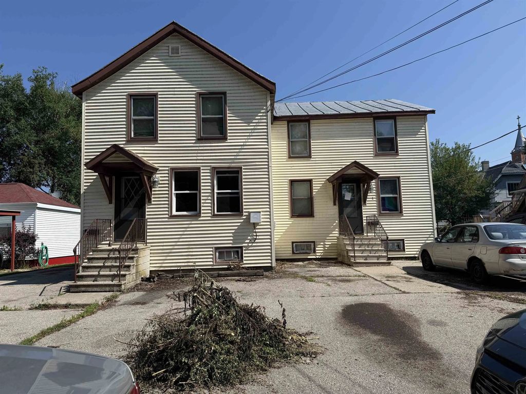 106 Pecor Street, OCONTO