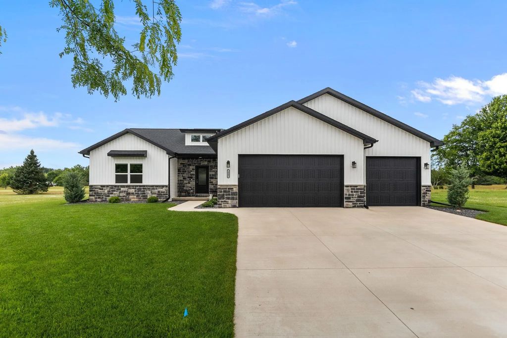 1448 Foxfire Court, WAUPACA