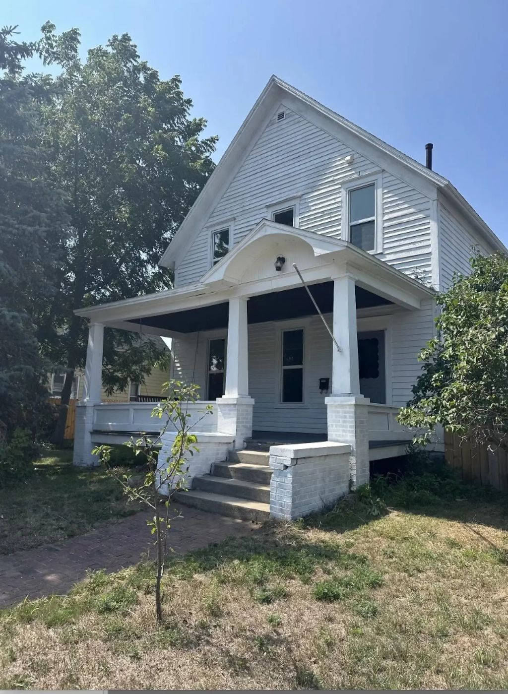 741 Marinette Avenue, MARINETTE