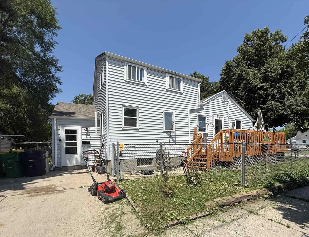 1031 Clay Street, GREEN BAY