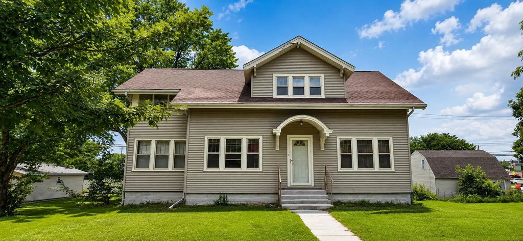 414 S 3rd Avenue, ONALASKA