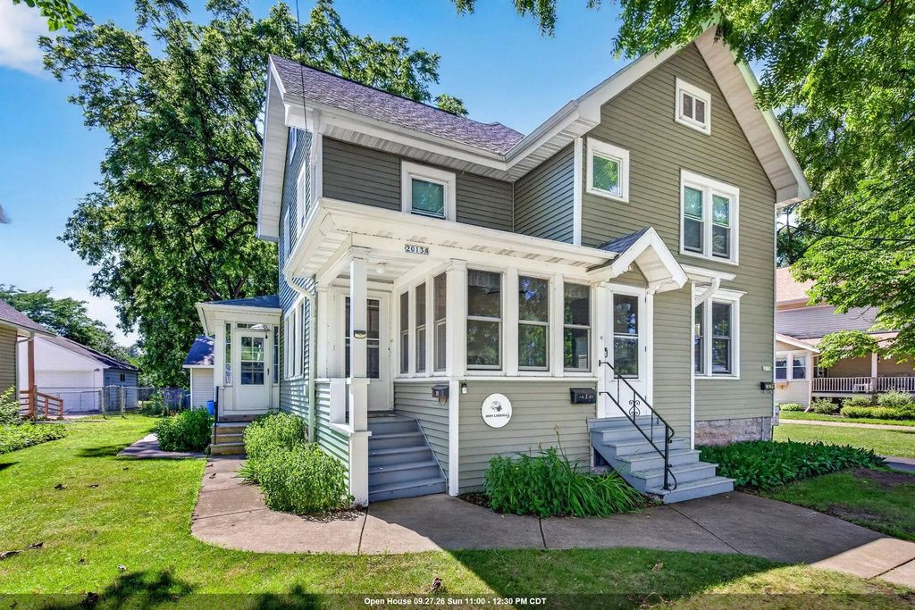 2013 Doty Street, OSHKOSH