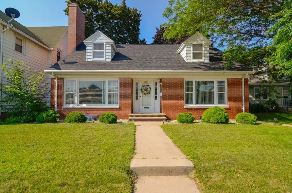 1452 University Avenue, GREEN BAY