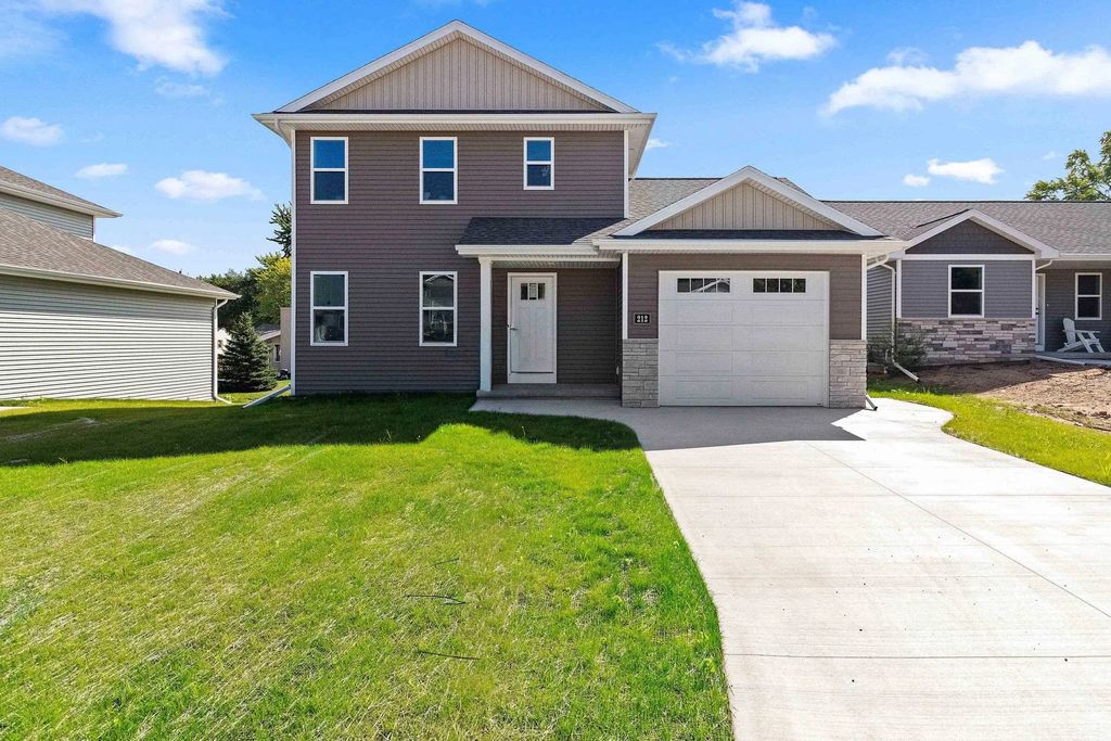 212 Fairview Lane, CHILTON