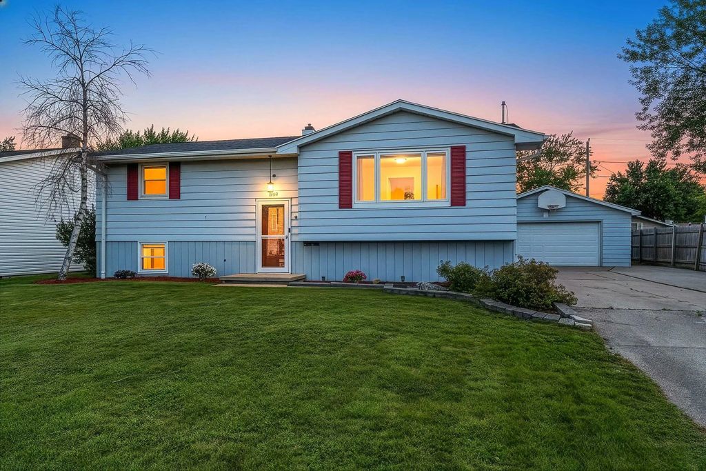 2459 Robinson Avenue, GREEN BAY