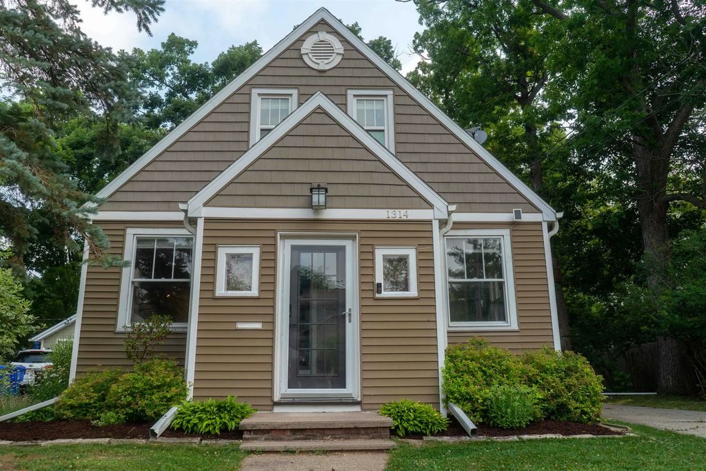 1314 W Pine Street, APPLETON