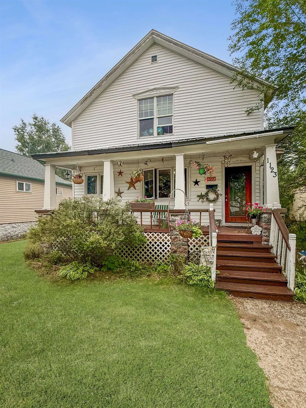 1123 Elizabeth Avenue, MARINETTE