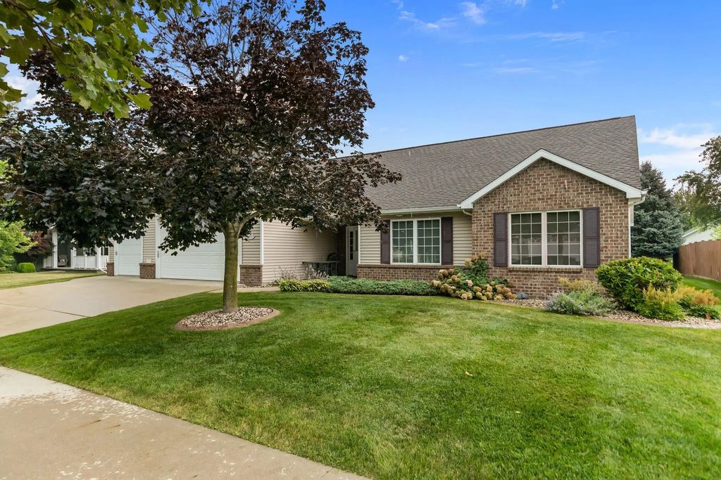 4013 E Benvalley Drive, APPLETON