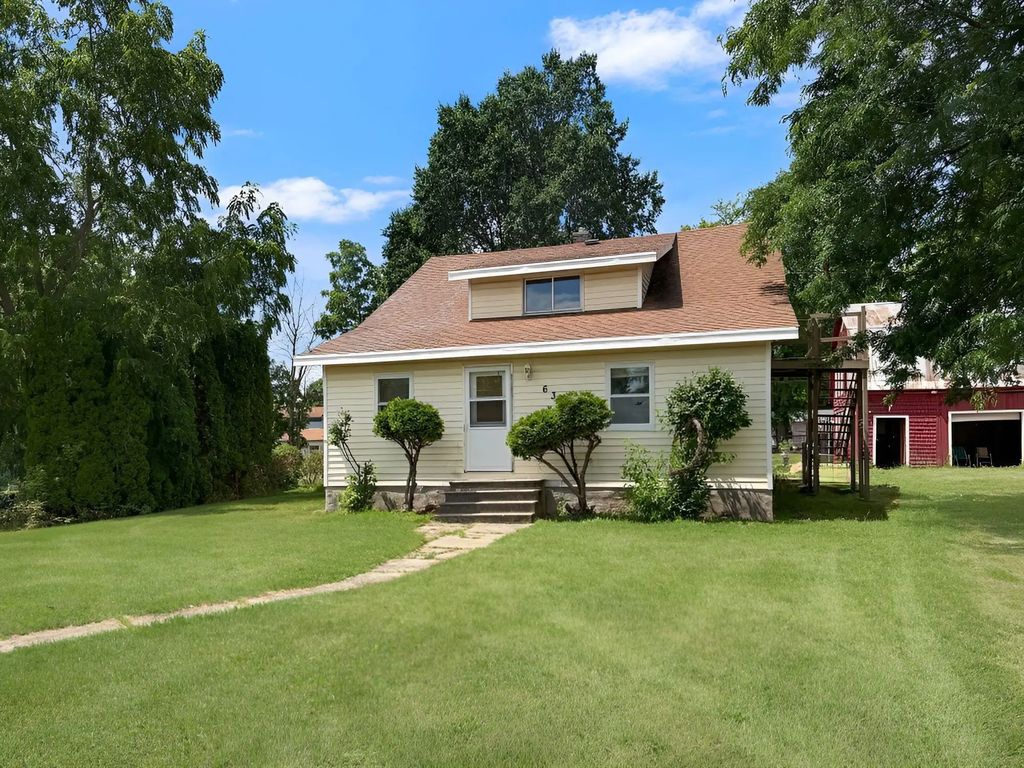 635 Elm Street, OMRO