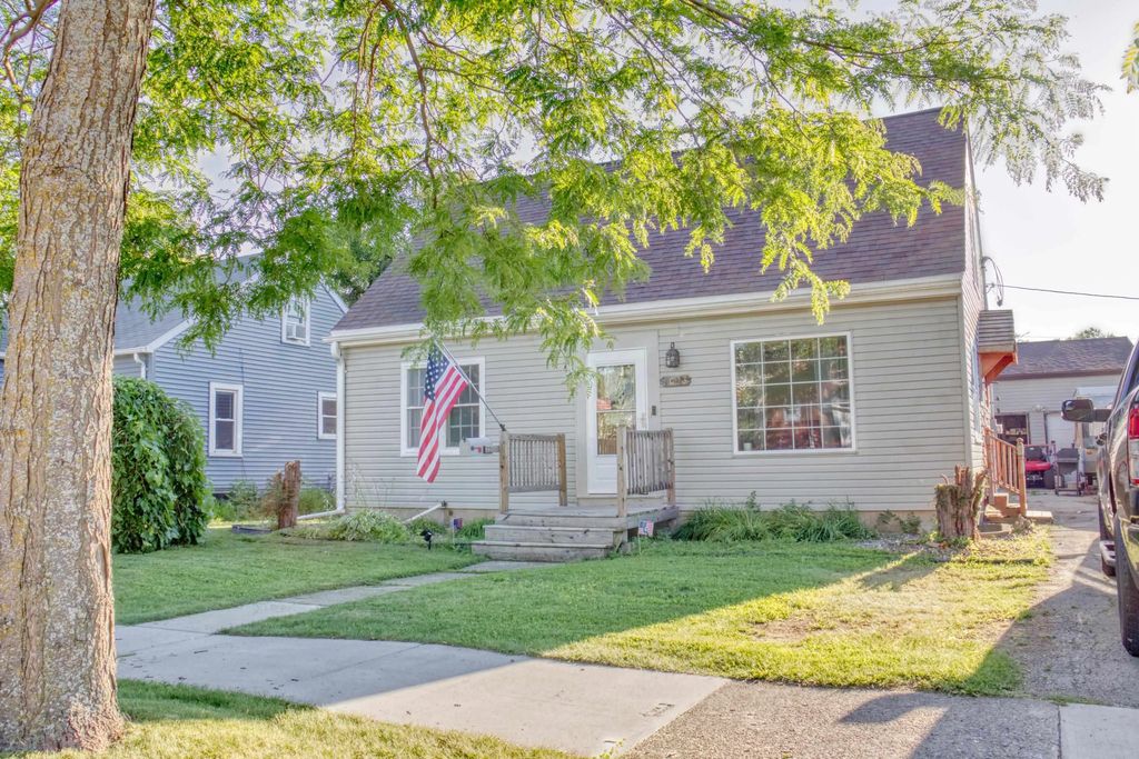 1013 N Linwood Avenue, APPLETON