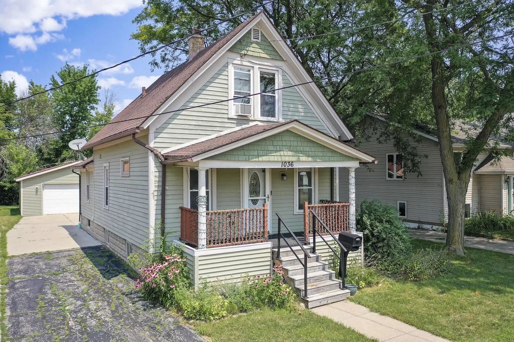 1036 W 5th Avenue, OSHKOSH