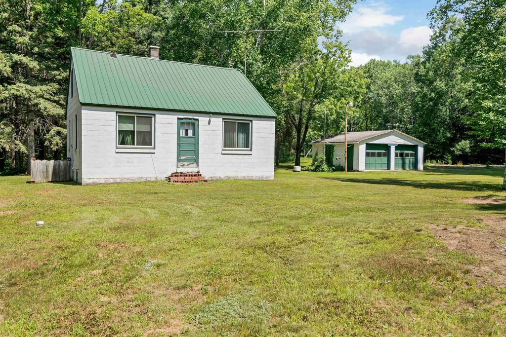 W12818 Ranch Road, CRIVITZ