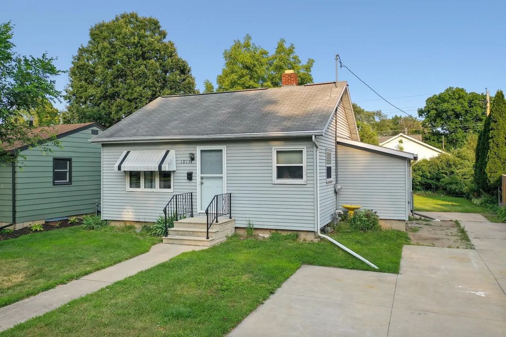 1813 11th Avenue, GREEN BAY