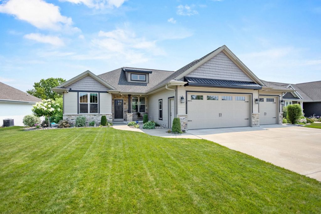 1638 Steiner Lane, GREEN BAY