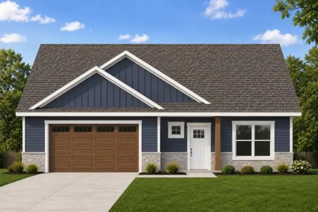 1951 Libal Street 33, GREEN BAY