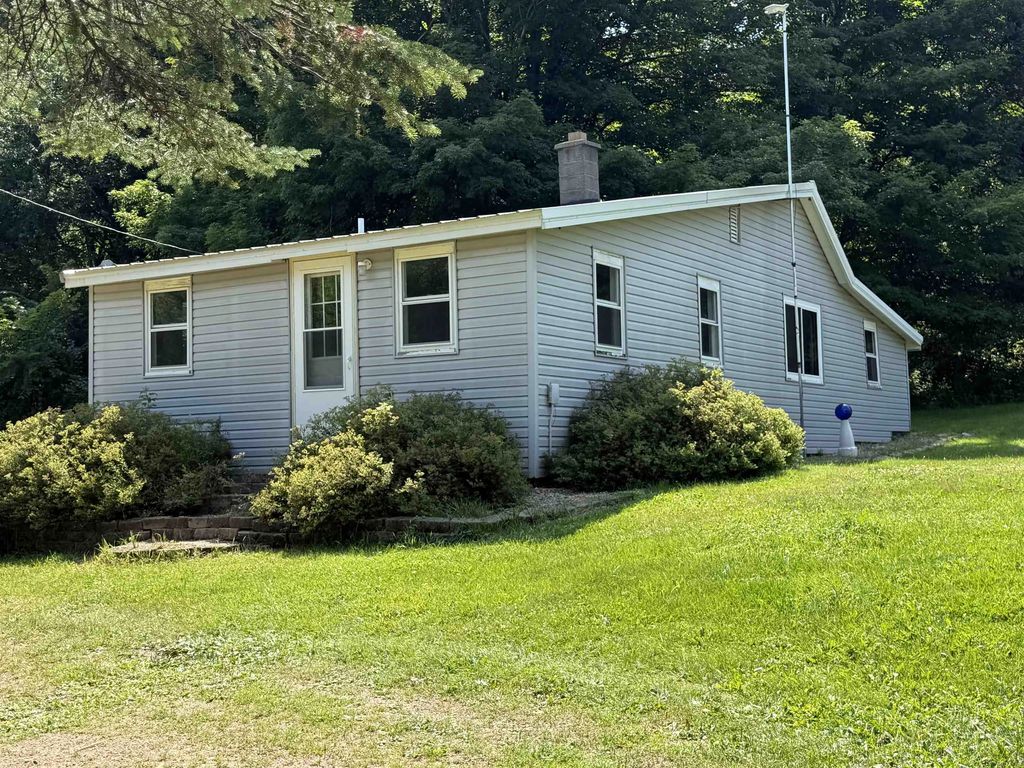 W15731 Dent Creek Road, TIGERTON