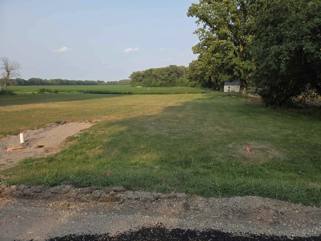 Clairville Road 1, OSHKOSH