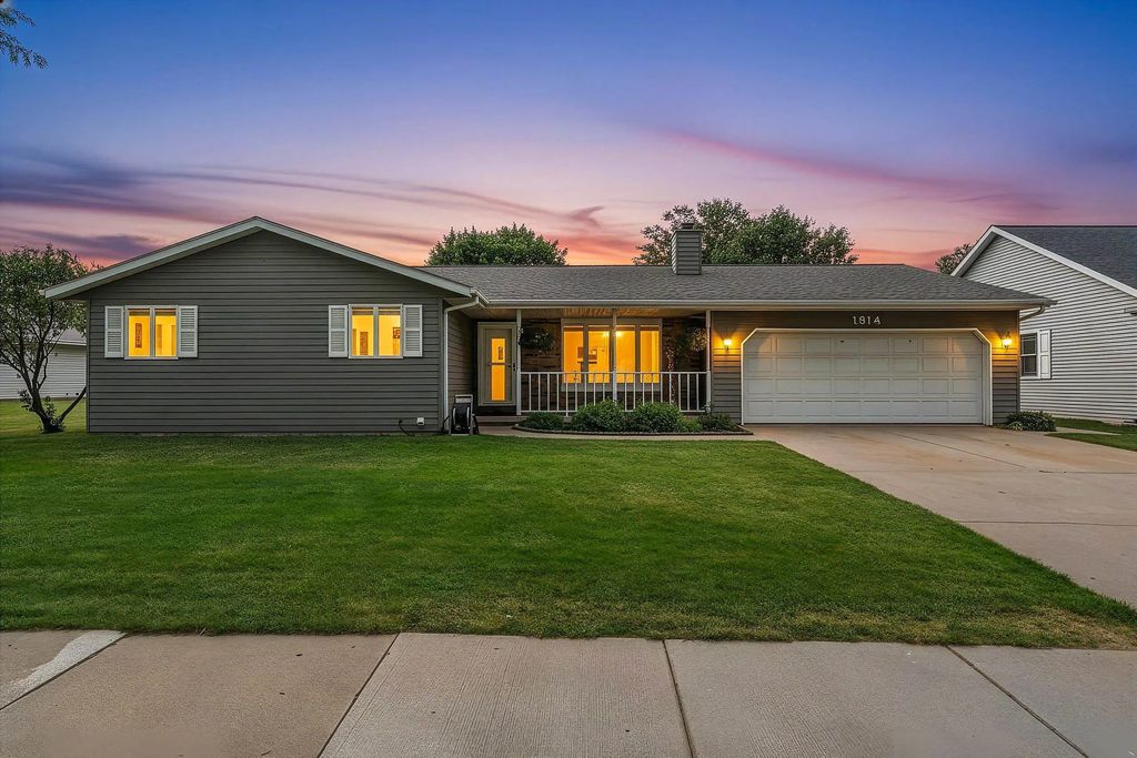 1814 Briquelet Street, GREEN BAY
