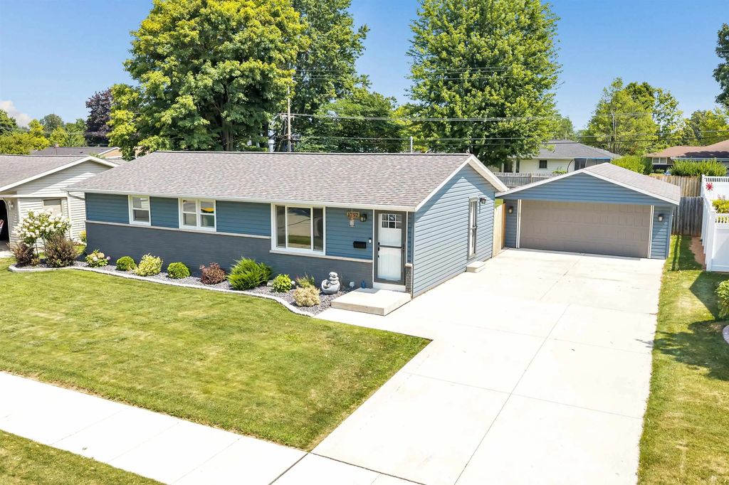 1797 St Agnes Drive, GREEN BAY