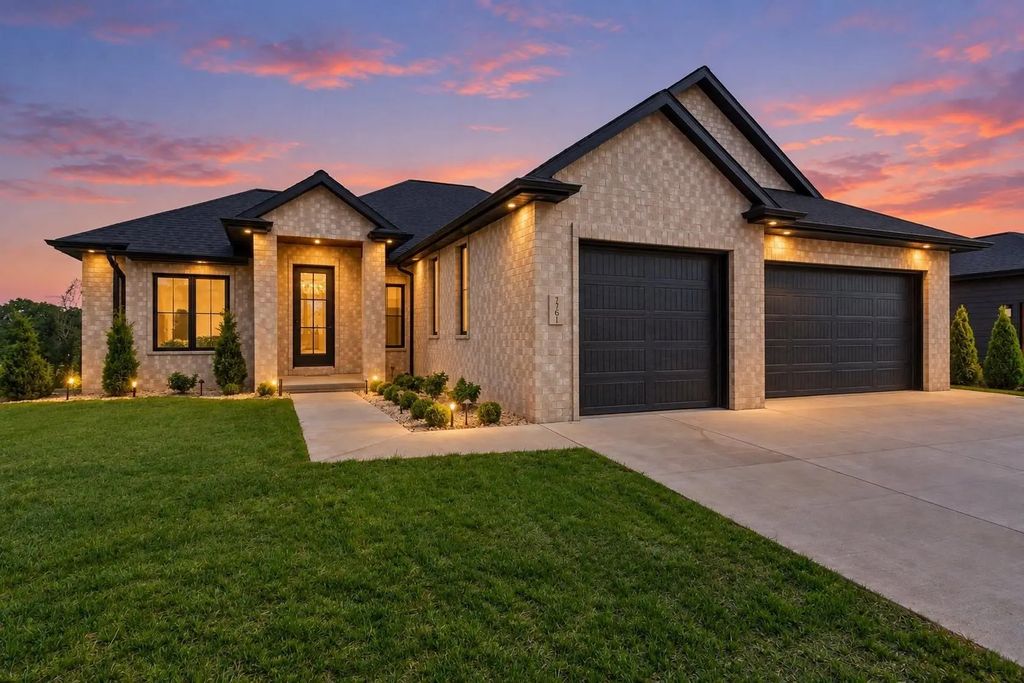1761 Bobby Jones Drive, DE PERE