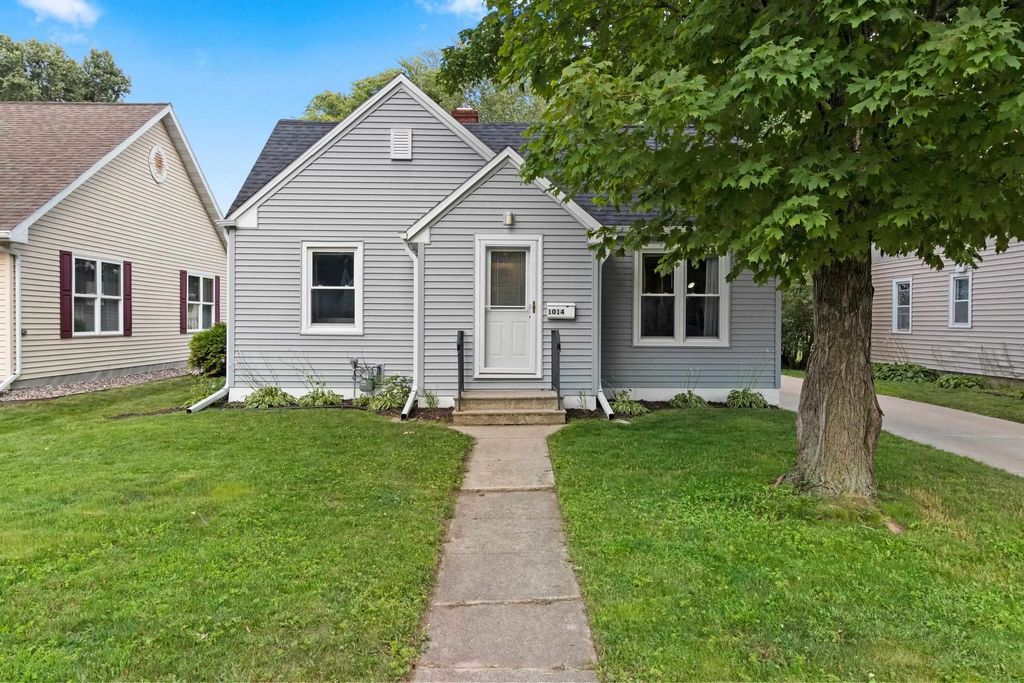1014 Wilson Avenue, GREEN BAY