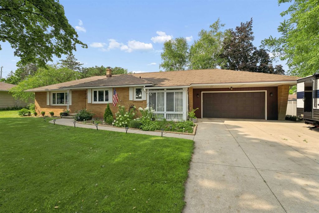 620 W Sunset Avenue, APPLETON