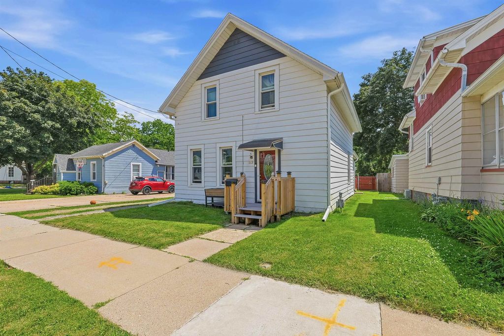 313 Prospect Avenue, OSHKOSH
