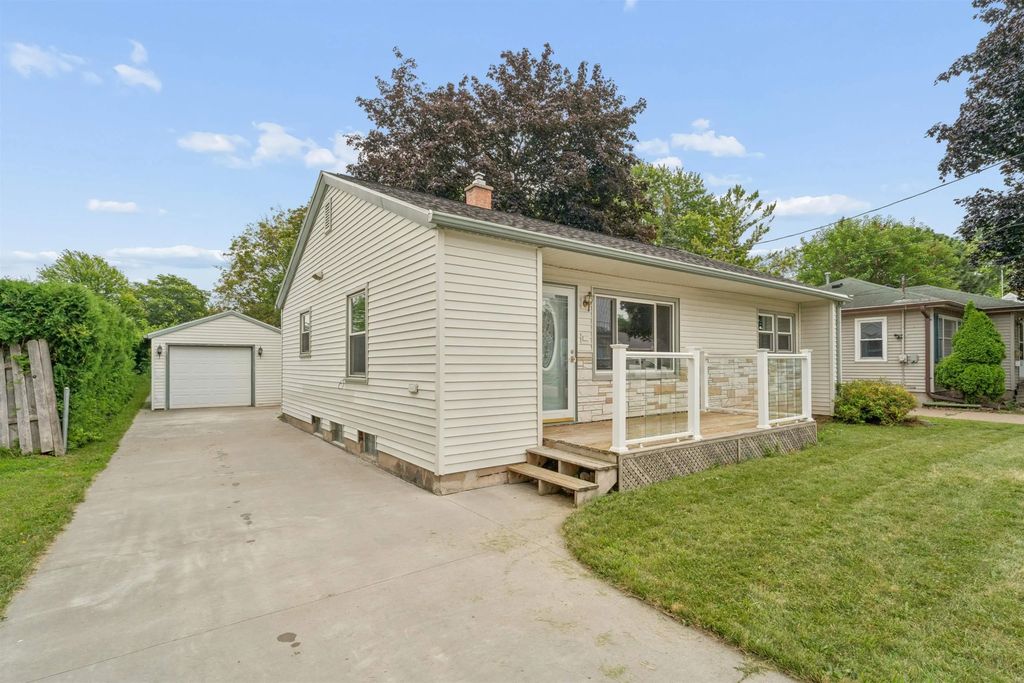 1616 Jefferson Street, OSHKOSH