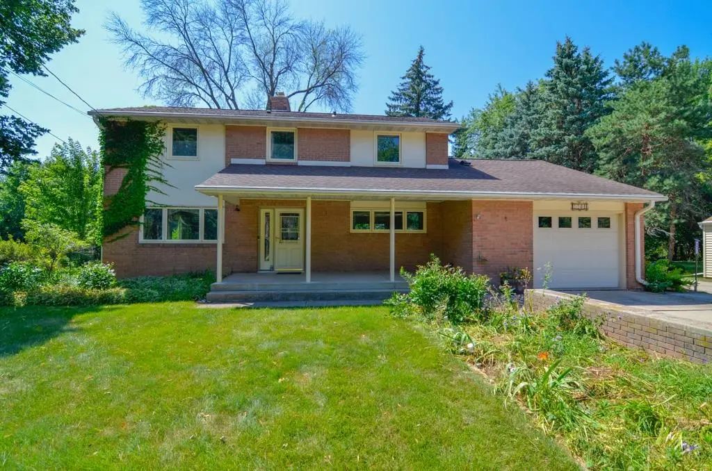 1105 S Timmers Lane, APPLETON