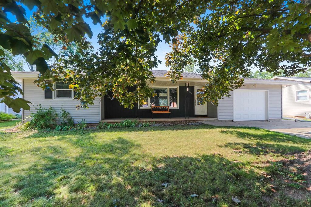 2354 East River Drive, GREEN BAY