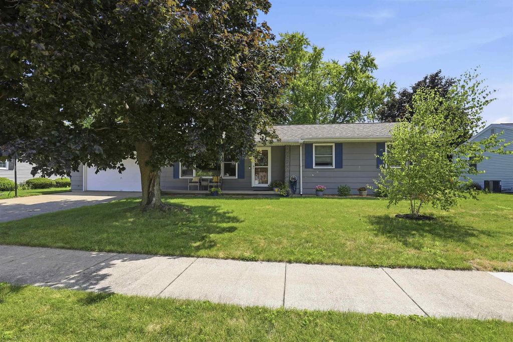 815 Eckardt Court, OSHKOSH
