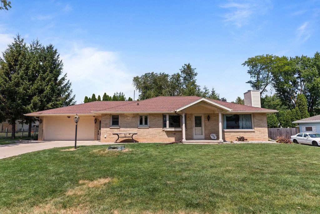 630 W Capitol Drive, APPLETON