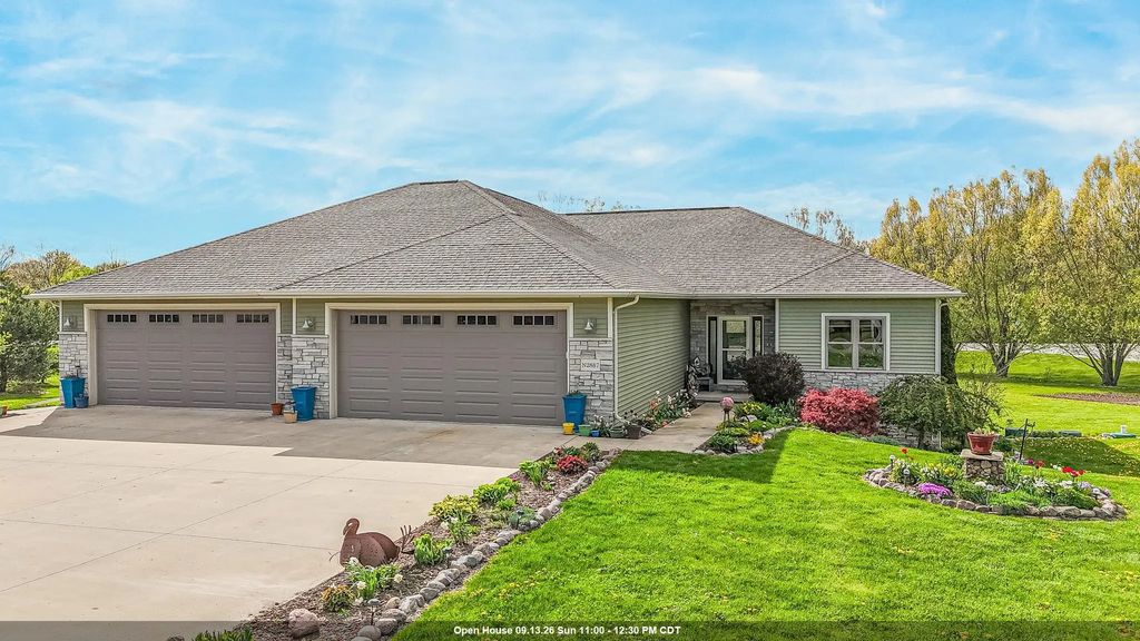 N2887 Evergreen Lane, FREEDOM