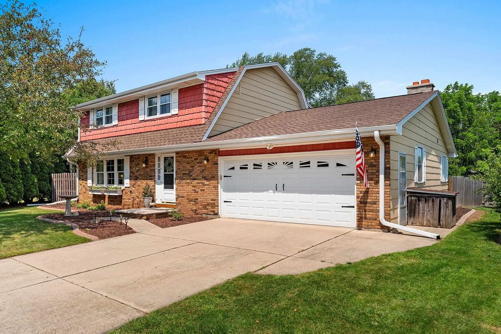 1724 Murphy Court, GREEN BAY