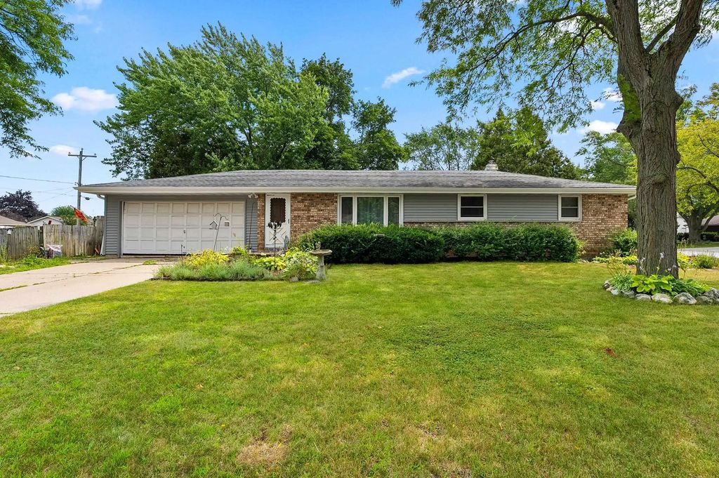 2661 Clive Street, GREEN BAY