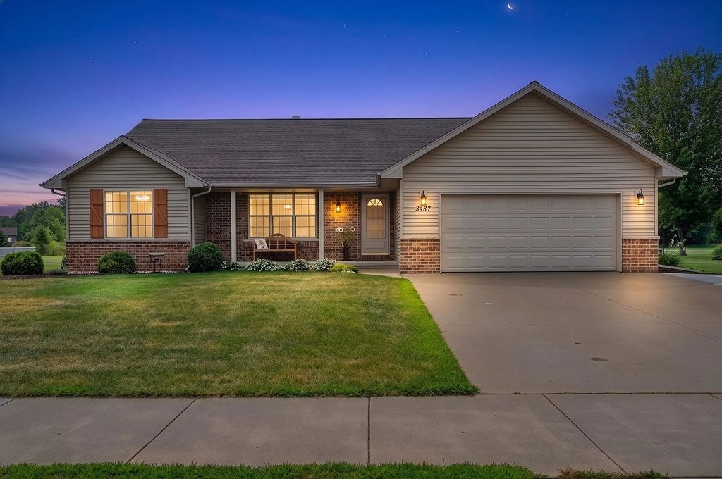 3487 Chatsworth Drive, GREEN BAY