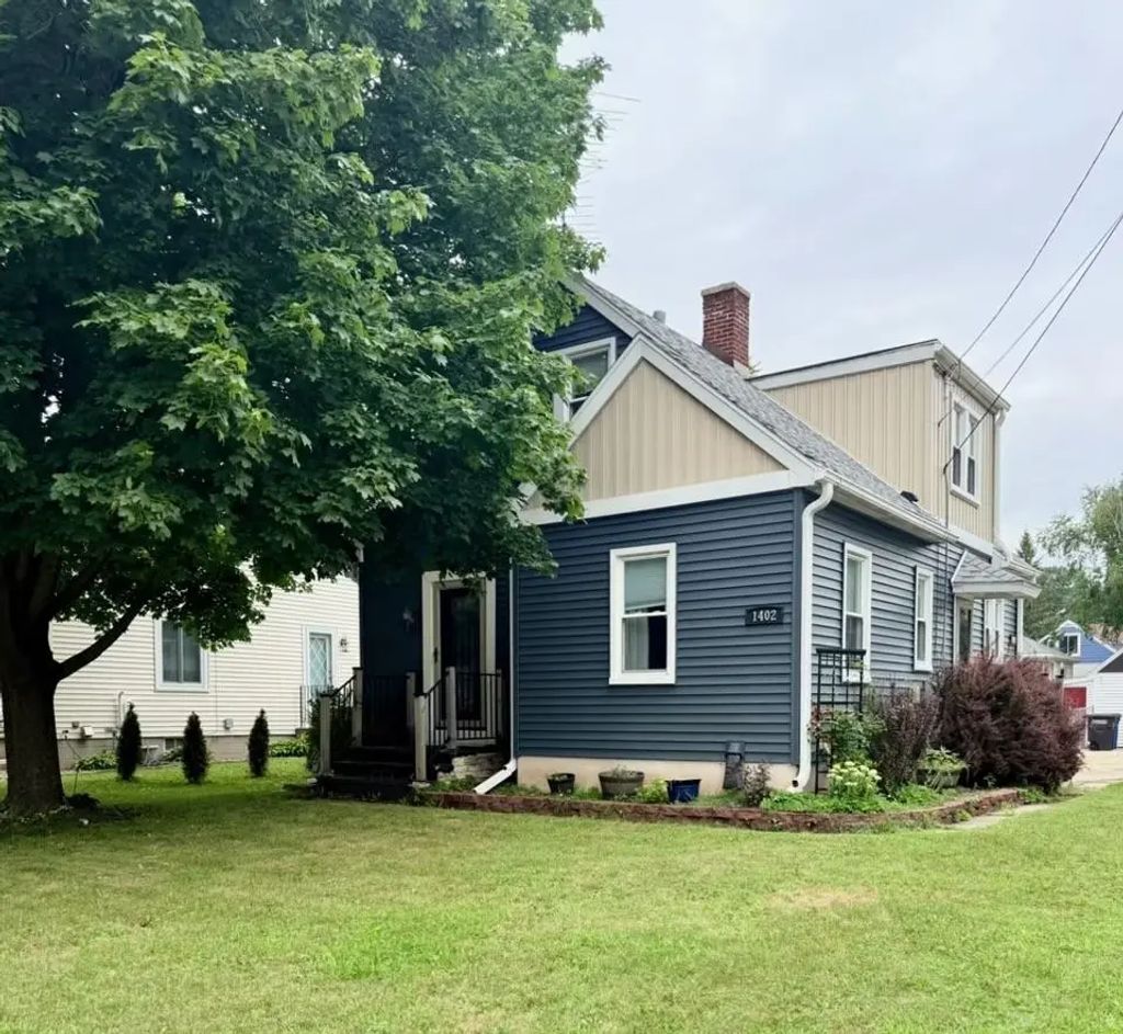 1402 W Murdock Avenue, OSHKOSH
