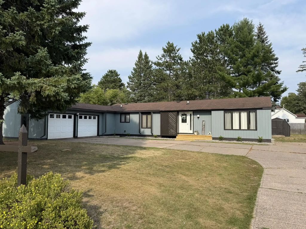 517 Adams Street, CRYSTAL FALLS